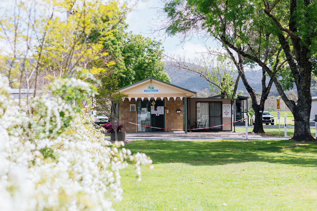 Valley View Caravan Park - Park Pods